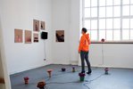 Jahresausstellung 2021: Ausstellungsansicht Klasse Prof. Angela Bulloch, Leila Mousavi,Ilo Toivio (v.l.n.r.); photo: Marie-Theres Böhmker