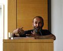 Guest lecture by Hiwa K as part of the lecture series »Cross-cultural Challenges«; photo: Imke Sommer