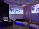 Karaoke Bar der Klasse Michaela Melián zur Jahresausstellung 2017, im Bild: Video von Janis Fisch; Foto: Edward Greiner