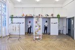 Ausstellungsansicht Klasse Prof. Bierma: Jonas Kammers, KITSCH KIOSK; photo: Tim Albrecht