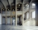 Blick in die Aulavorhalle der HFBK Hamburg; Foto: Klaus Frahm